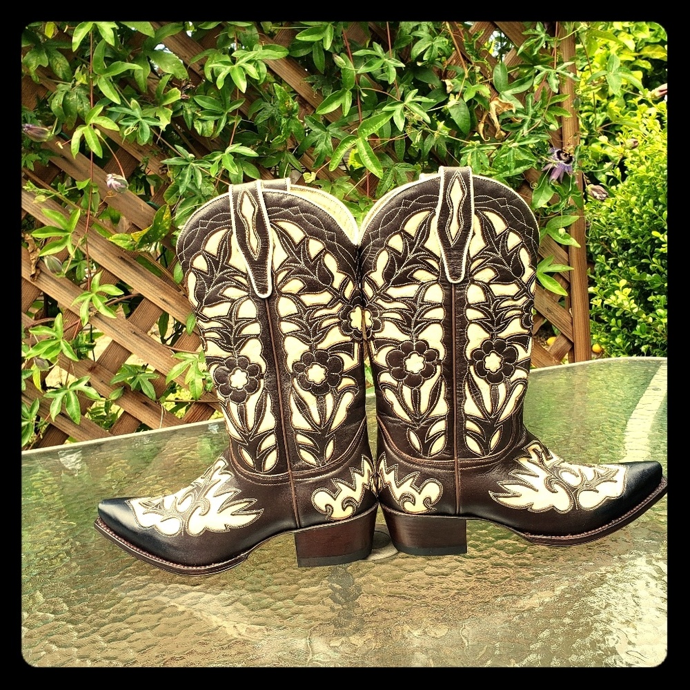 Hecho En Espana limited edition cowgirl boots